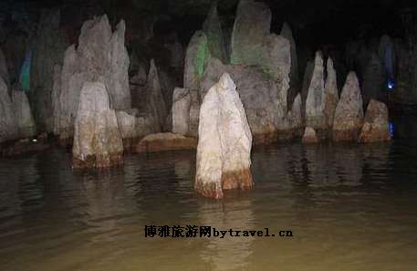 天鹅洞