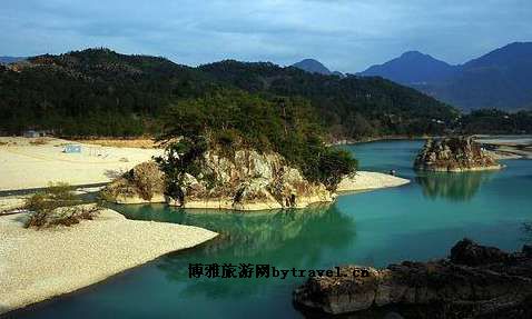 湛卢山狮子岩