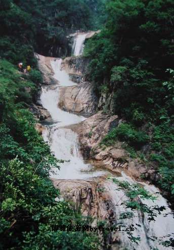 百尺潭瀑布景区