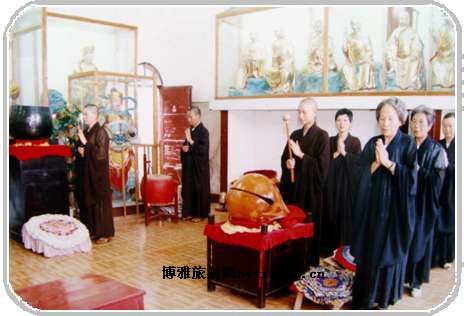 三佛寺