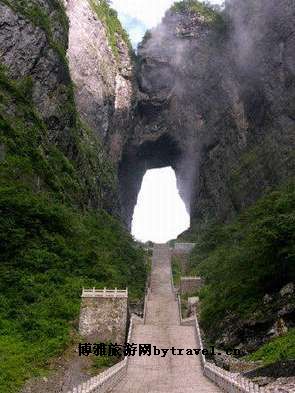 尧龙山自然风景区