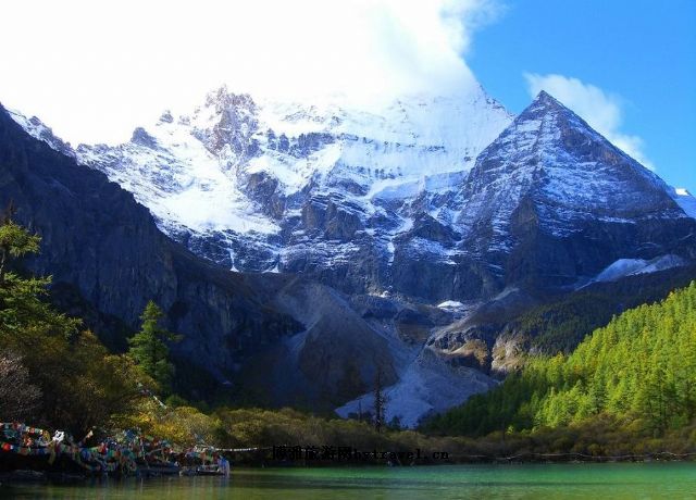 夹金山