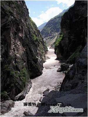 虎跳峡