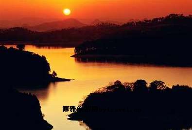 摆龙湖