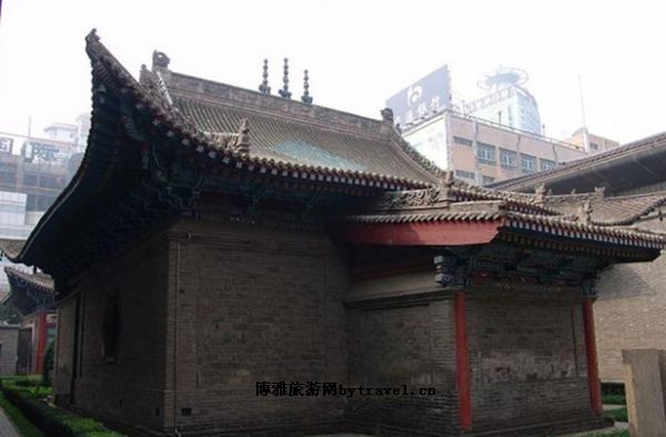 白衣寺塔