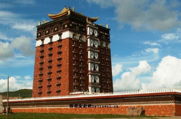 米拉日巴佛楼阁