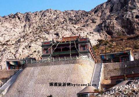 满巴拉僧庙